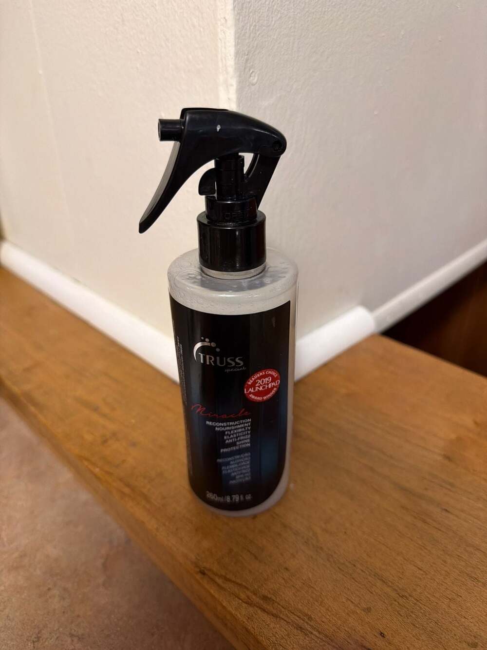 Truss Professional Miracle Hair Mask and Reconstruction Spray 260ml